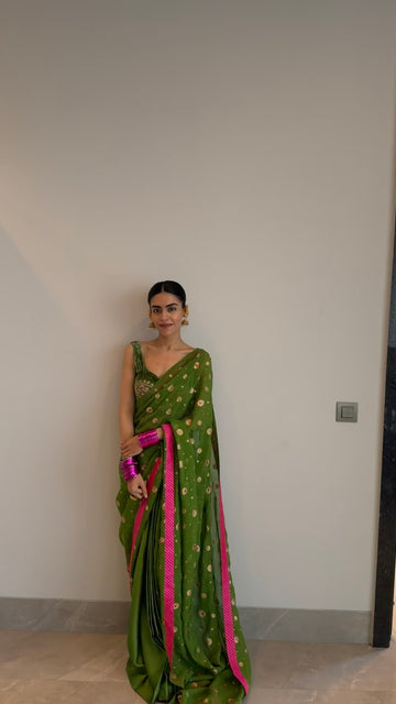 (Copy) The ‘Roshni - e - Riwaayat’ saree