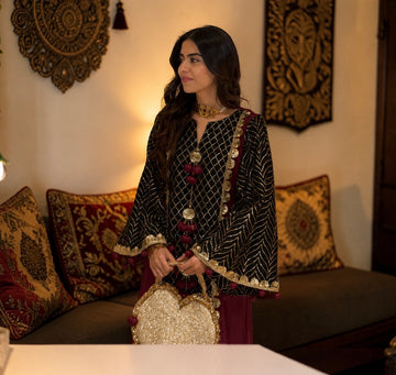 Siyah Noor ( Kaftan and Bag )