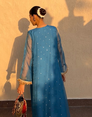 Sitara - e - Husn Kaftan