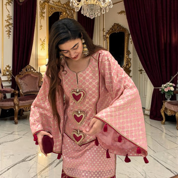 Dil ki Mehfil suit set