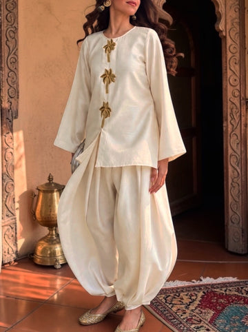 Chaand Khajoor